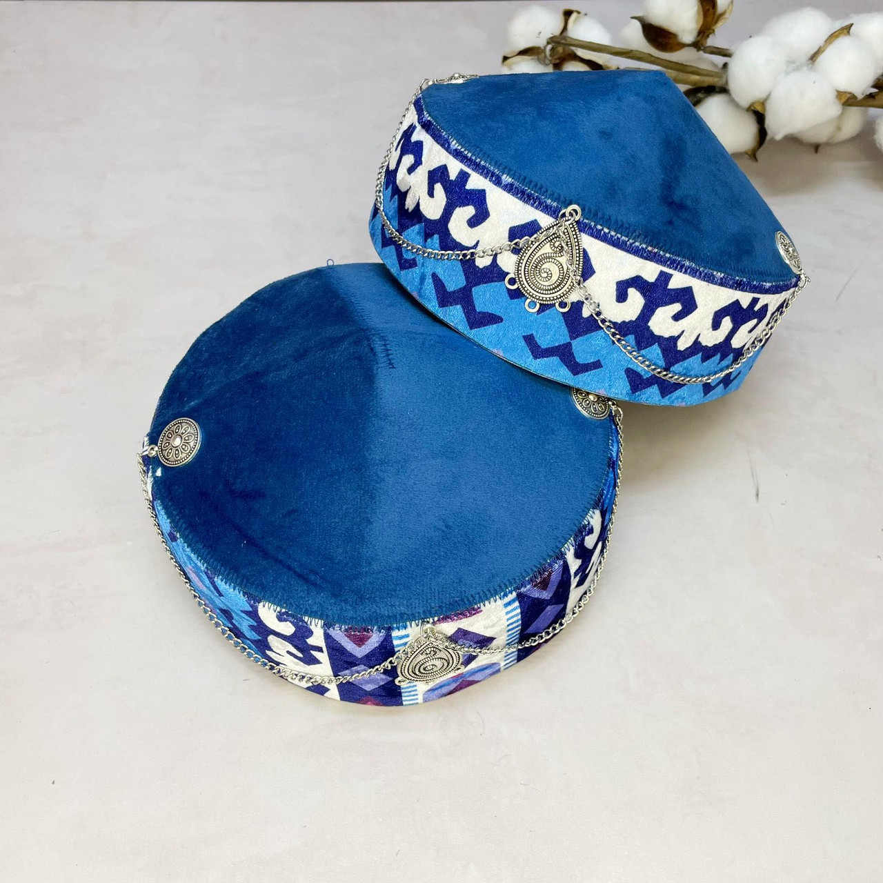 Женская тюбетейка казахская (тақия) с декором и орнаментом синяя (2) - фото 5 - id-p115938823