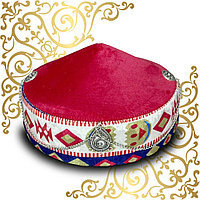 Женская тюбетейка казахская (тақия) с декором и орнаментом красная (2)