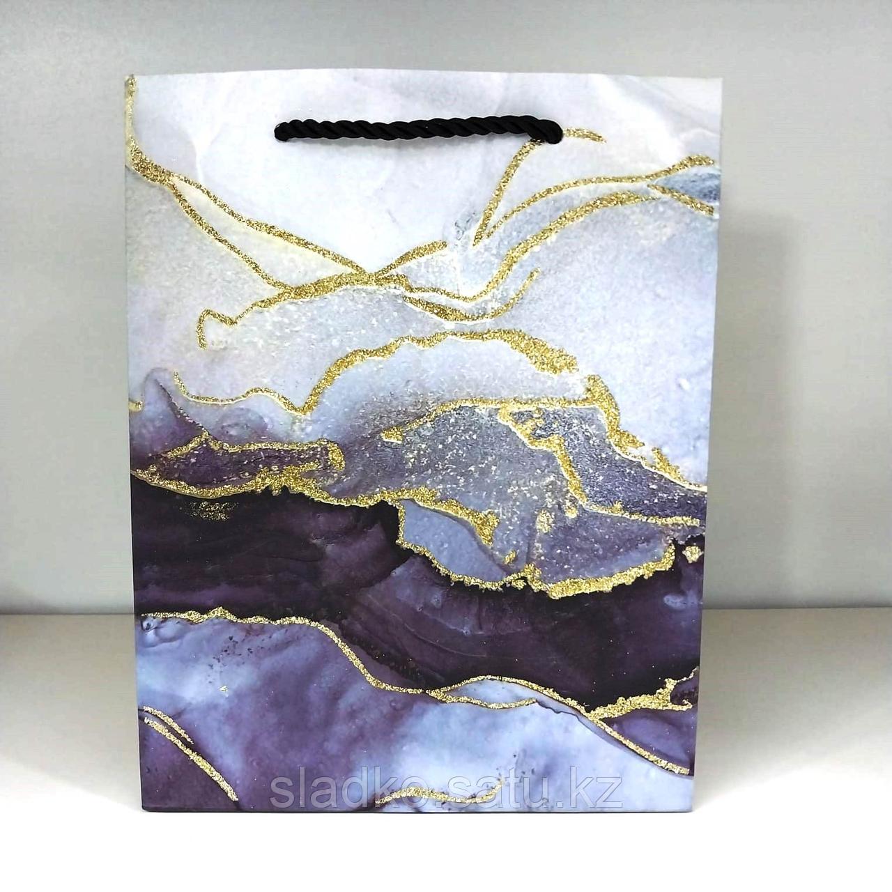Пакет подарочный Мрамор фиолетовый 23х18х10 см - фото 1 - id-p115961487