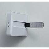 ESR Halolock Kickstand Mini Wireless Power Bank 5000mAh White 2G5040101, фото 2