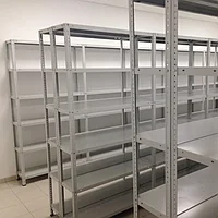 Что выбрать: металлические шкафы или деревянные?