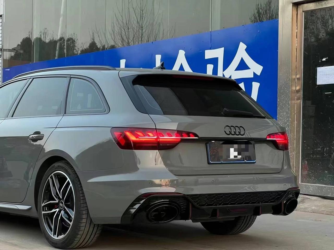 Карбоновый диффузор заднего бампера для Audi A4 Avant 2019-2024+