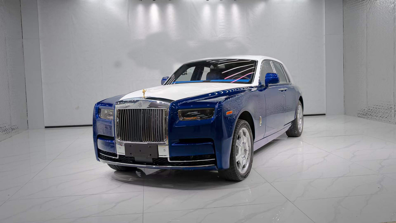 Переделка из Rolls-Royce Phantom 2002-2016 в Rolls-Royce Phantom 2017-2024+ - фото 2 - id-p116016668