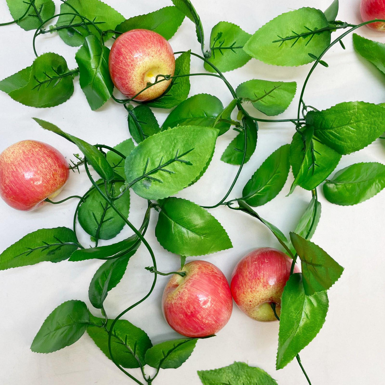 Искусственные фрукты яблоки 260 см подвесные красные - фото 4 - id-p116049685