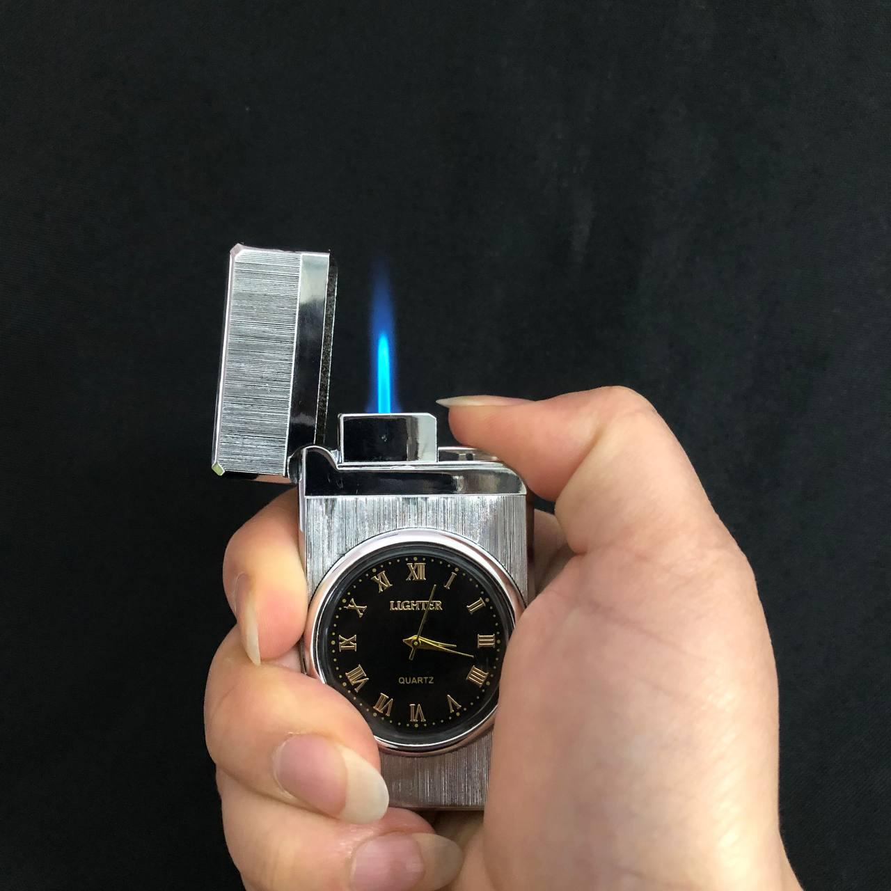 Подарочная зажигалка газовая с часами сувенирная Lighter серебристый - фото 3 - id-p116055665