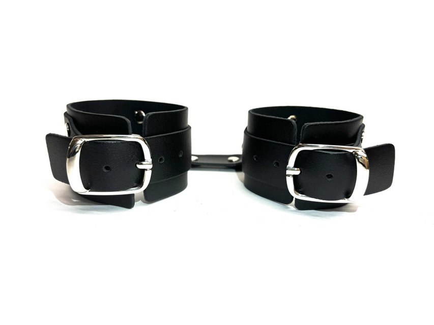 Бисексуалдар фотоларды сорып жатыр