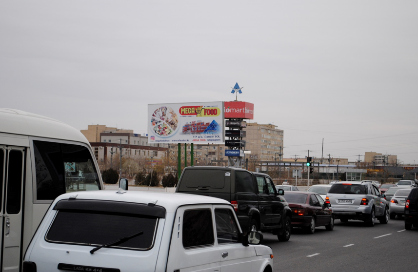 Реклама на билбордах: 16 мкр., ТРК «Актау», сторона Б - фото 1 - id-p116087201