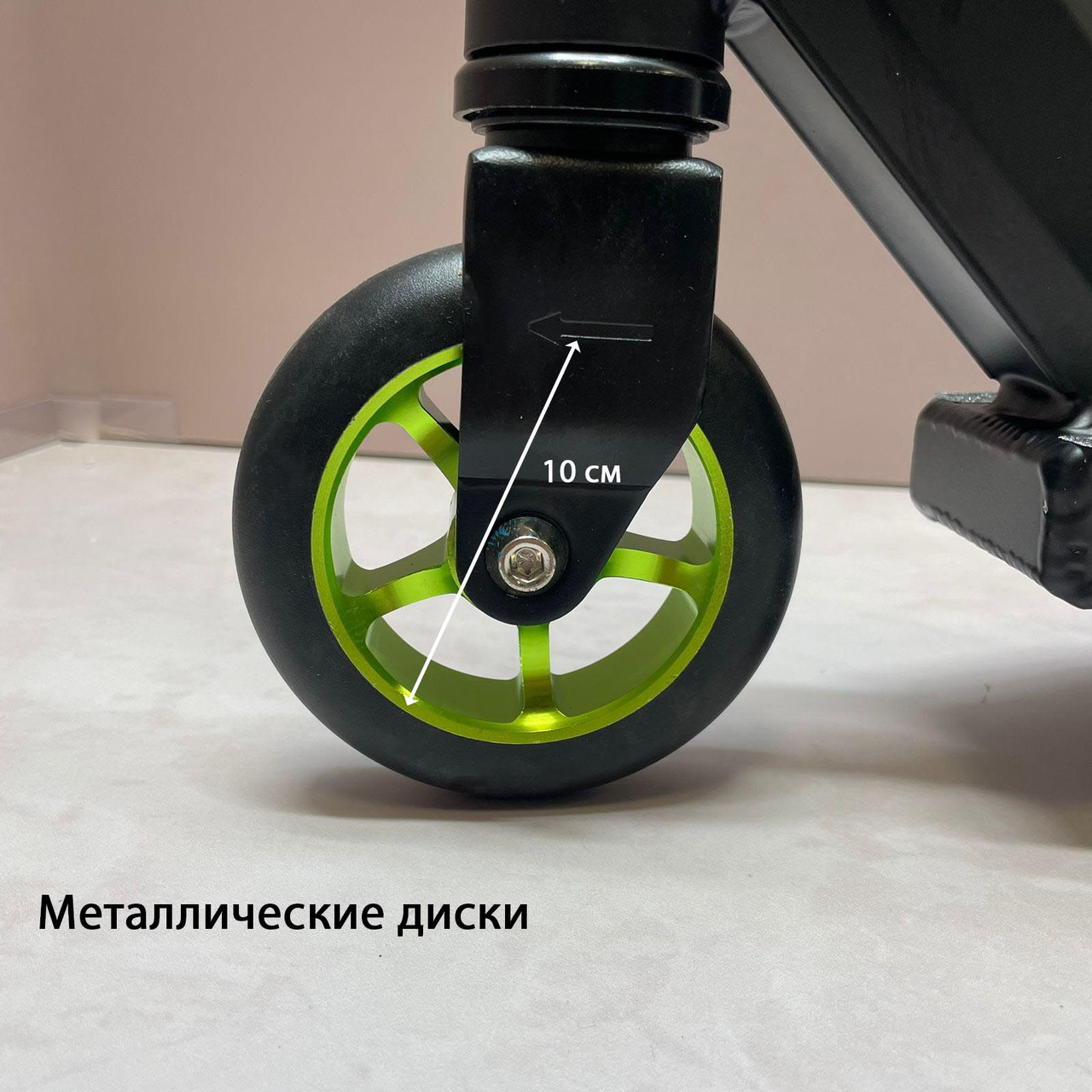 Трюковой самокат с цельной рамой зеленый-черный (диаметр колеса 100 мм) - фото 3 - id-p116094776