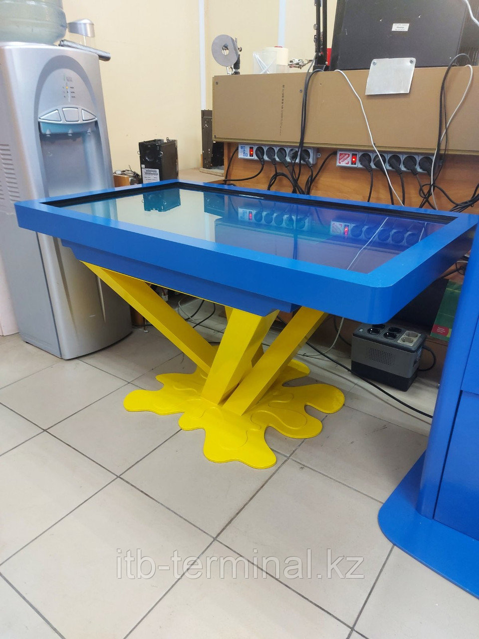 Сенсорный журнальный стол 55 дюйма, фото 1