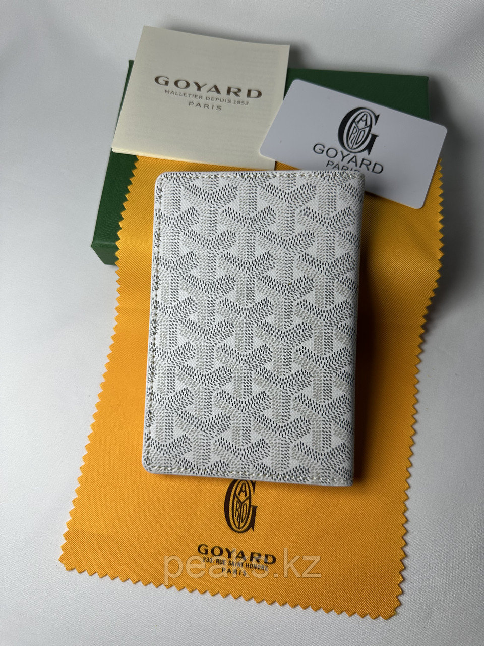 Паспортница Goyard Grenelle Passport Cover Белый - фото 2 - id-p116132431