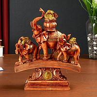 Сувенир полистоун "Три денежных слона на купюре с монетами" под дерево 24,5х19,5х7,8 см