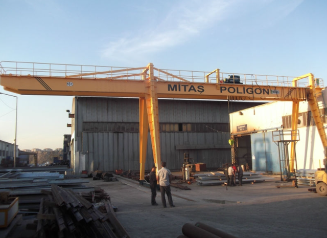 Полукозловой кран казахстанского производства