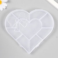 Шкатулка пластик для мелочей "Сердце с бантиком" прозрачная 9 отделений 15,5х14х1,8 см