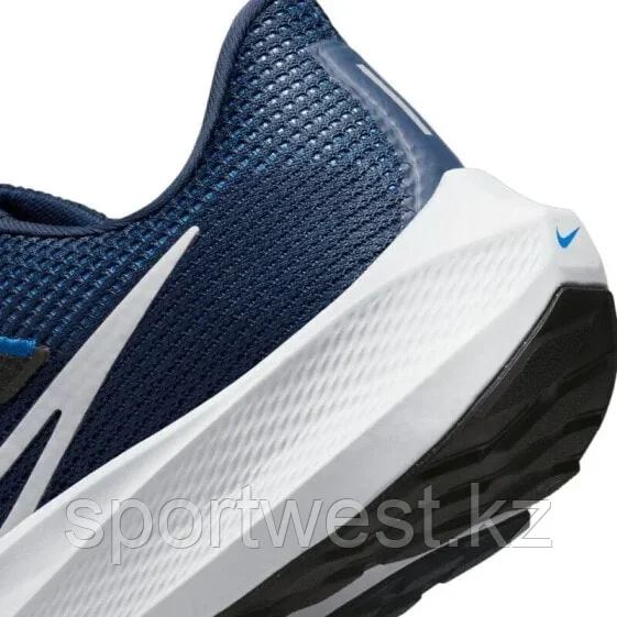 Nike Pegasus 40 M DV3853-400 shoes - фото 7 - id-p116150286