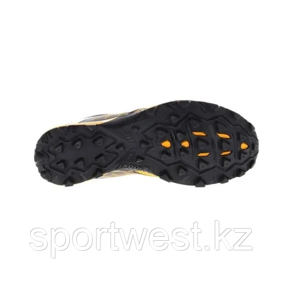 Running shoes Inov-8 X-Talon Ultra M 260 V2 000988-BKGO-S-01 black-gold - фото 3 - id-p116156466