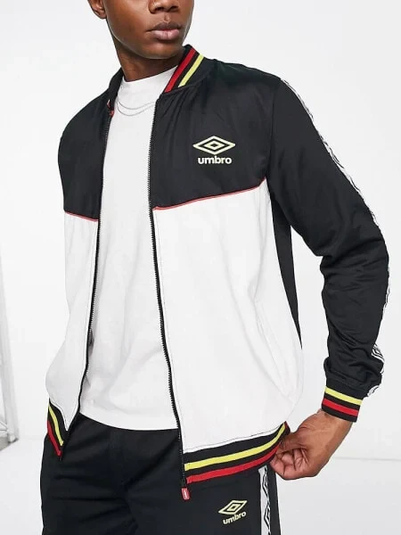 Umbro Global tricot tracksuit in black and white - фото 4 - id-p116163035