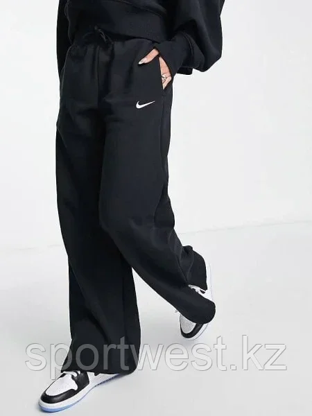 Nike mini swoosh high rise wide leg joggers in black and sail - фото 1 - id-p116163206