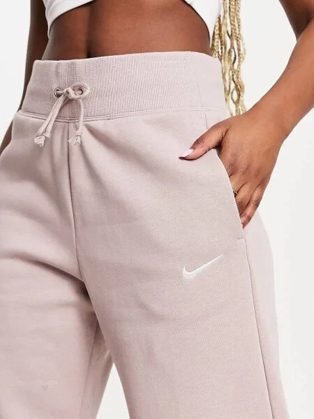 Nike Mini Swoosh wide leg joggers in taupe - фото 4 - id-p116163231