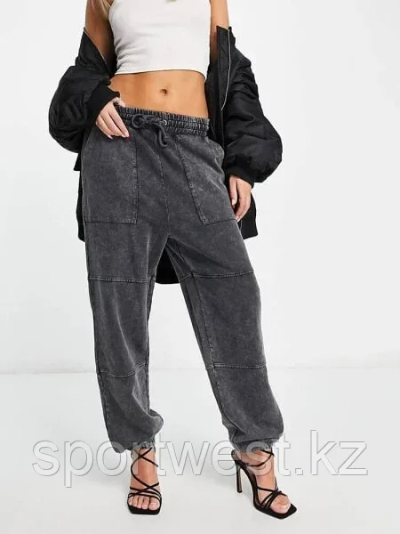 ASOS DESIGN combat jogger with utility pockets in washed charcoal - фото 4 - id-p116163280