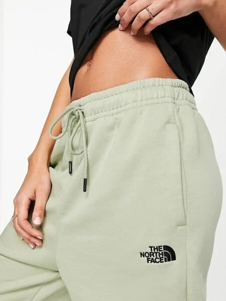 The North Face Essential joggers in green Exclusive at ASOS - фото 3 - id-p116163287