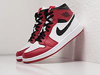 Кроссовки Nike Air Jordan 1 Mid 43/Красный