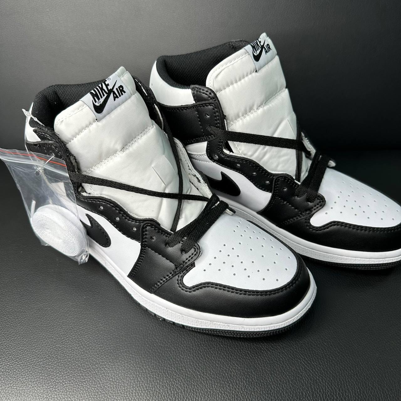 Кроссовки Nike Air Jordan 1 High, черно-белые - фото 3 - id-p116175364