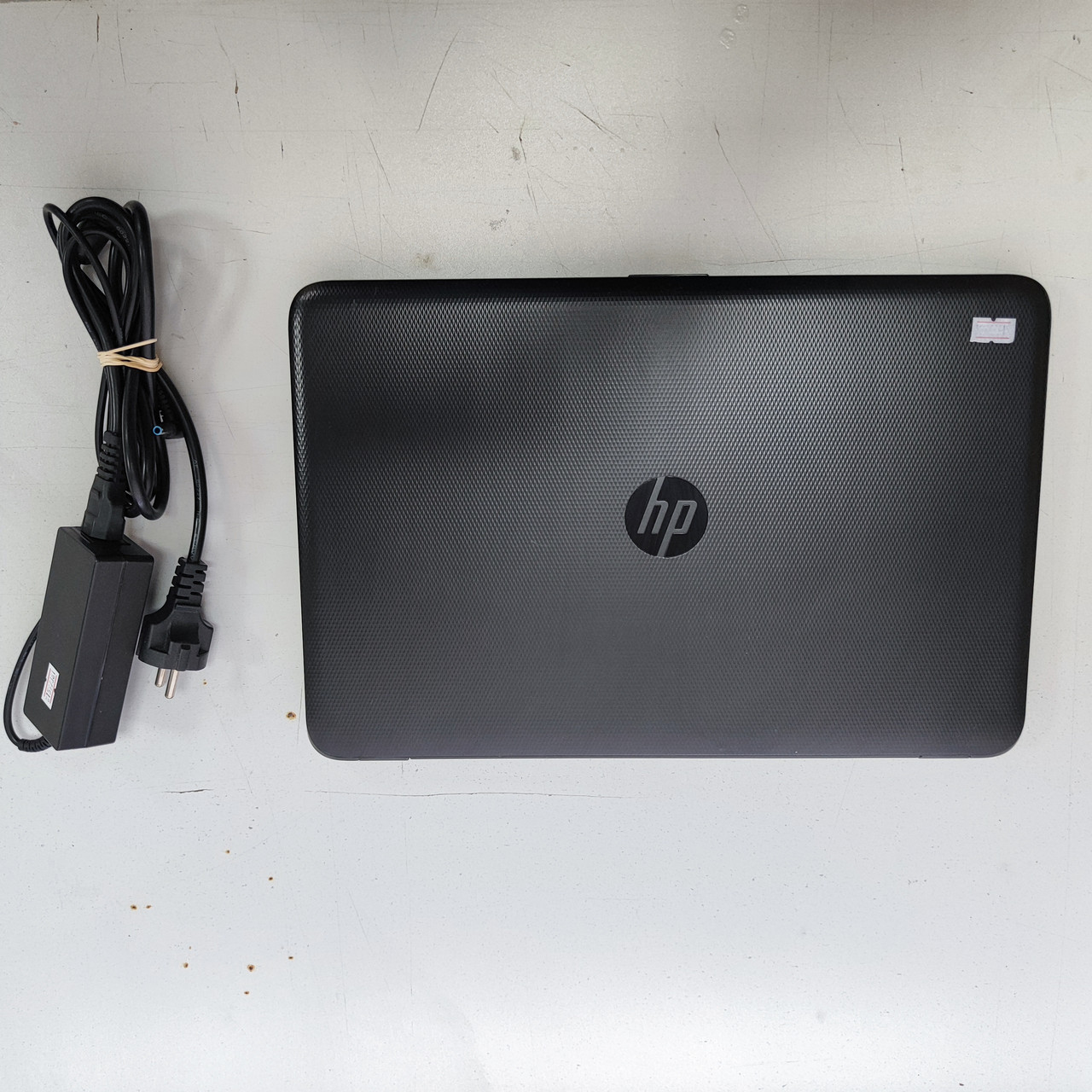 Ноутбук HP 15-af019ur, AMD A6-6310-1.8GHz/15.6"HD/240gb SSD/4Gb/Radeon R4/DVD-RW/WLAN/Cam/W8 - фото 1 - id-p116183274