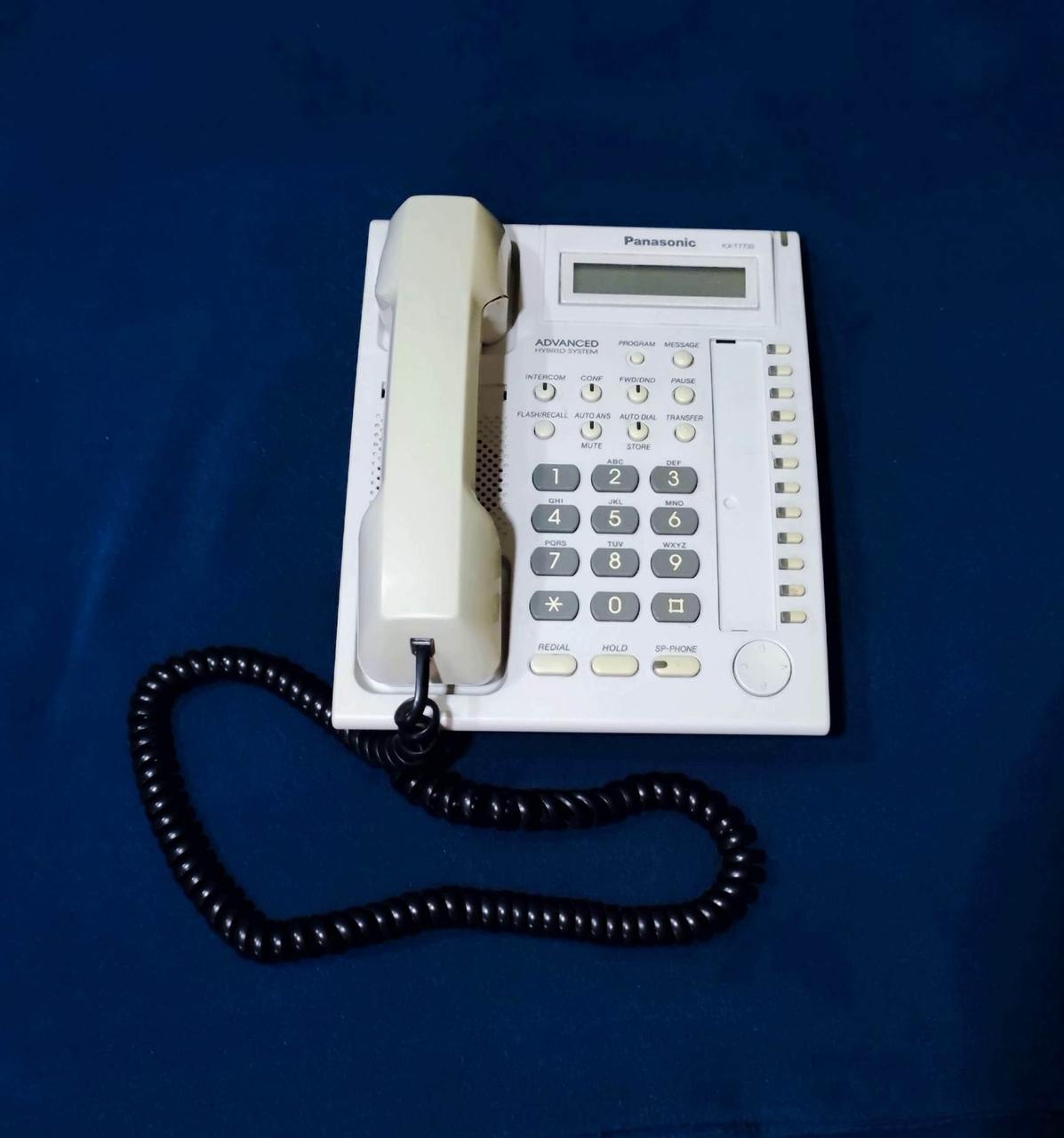 Системный телефон Panasonic KX-T7730RU
