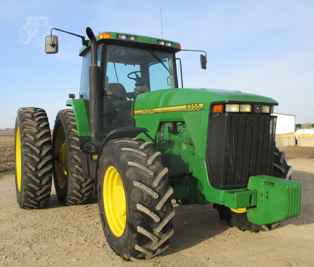 John Deere 8200 тракторы (1994) - фото 1 - id-p116213084