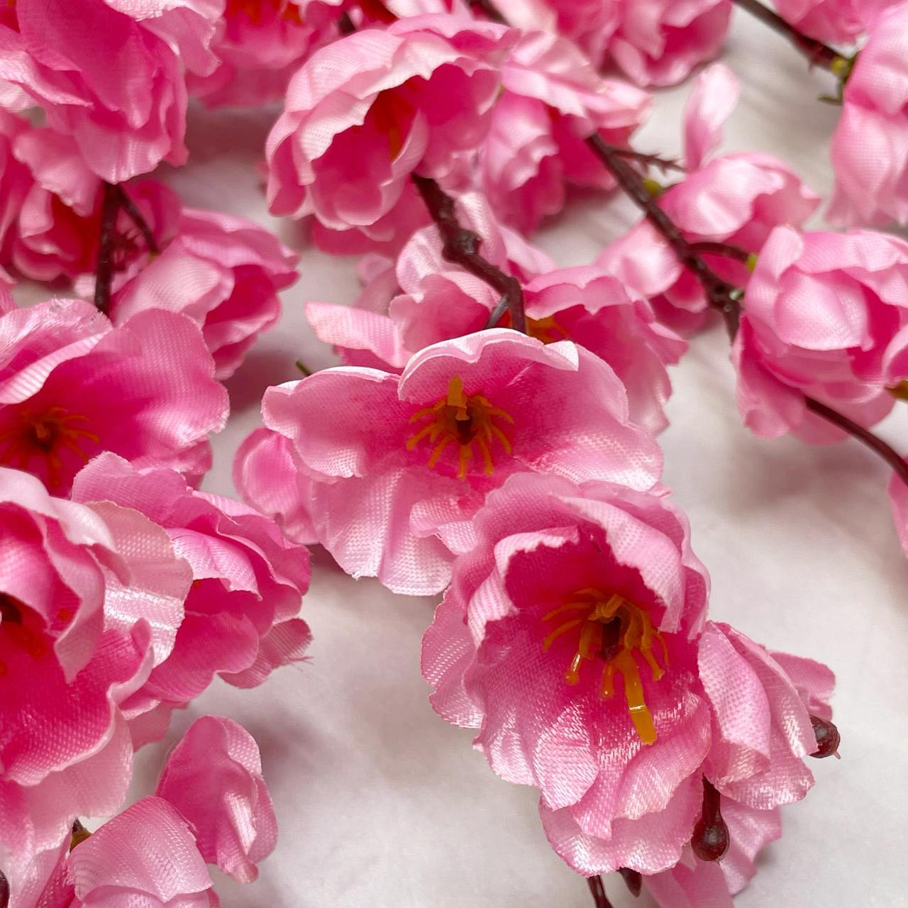 Искусственные цветы ветка сакуры 55 см розовые - фото 5 - id-p116231931