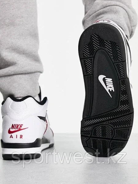 Nike Air Flight 89 trainers in white and red - фото 4 - id-p115477151