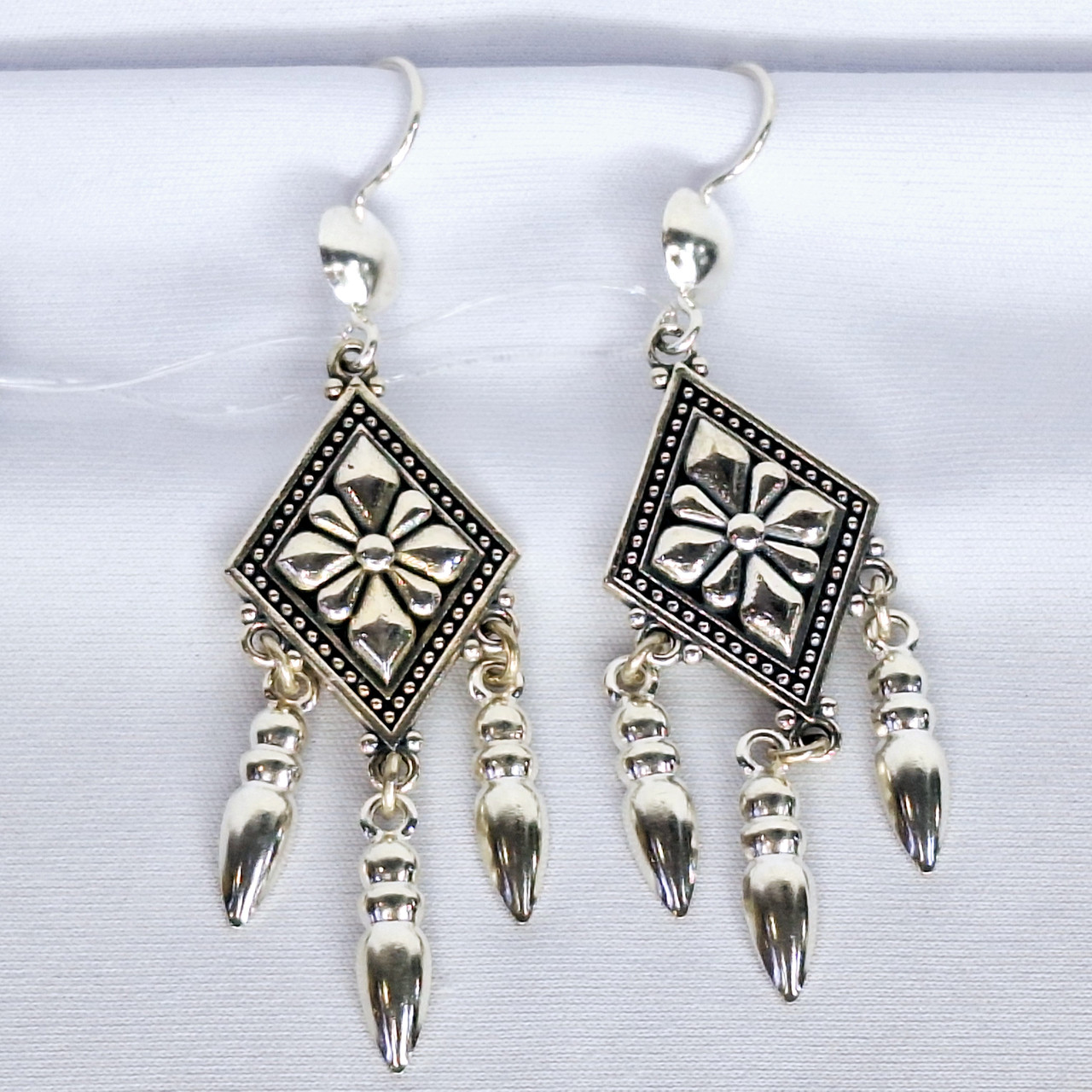 Серьги из серебра с фианитами  N166  вставка без вставок вид ромбик, национальное,, фото 1