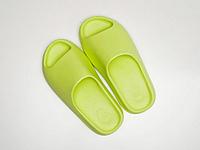 Сланцы Adidas Yeezy slide 36/Зеленый