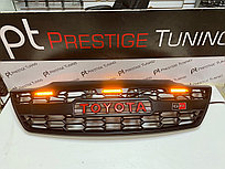 Решетка радиатора на Toyota Fortuner 2012-15 дизайн GR