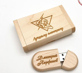 Жапсырылған құтыдағы ағаш флешка. Дайындау 2-3 күн.