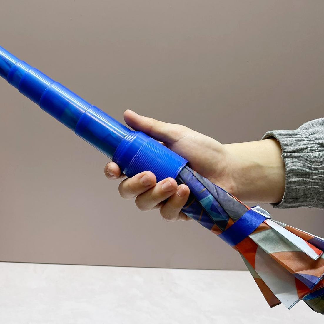 Зонт детский Мстители трость 85 см синий с пластиковым чехлом - фото 4 - id-p116255452