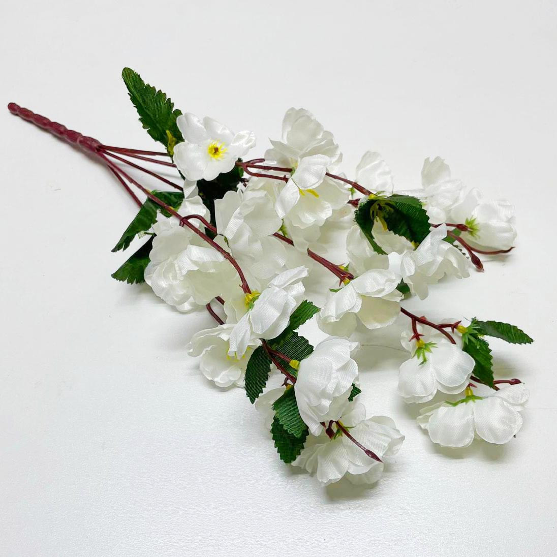 Искусственные цветы ветка сакуры 40 см белые - фото 2 - id-p116231755