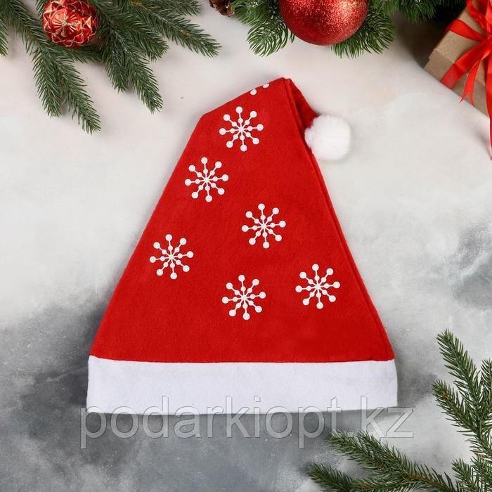 Колпак новогодний "Снежинки" 40х27 см, красный - фото 1 - id-p116257556