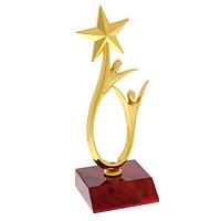 Наградная фигура под нанесение «Человек со звездой», золото, подставка пластик красная