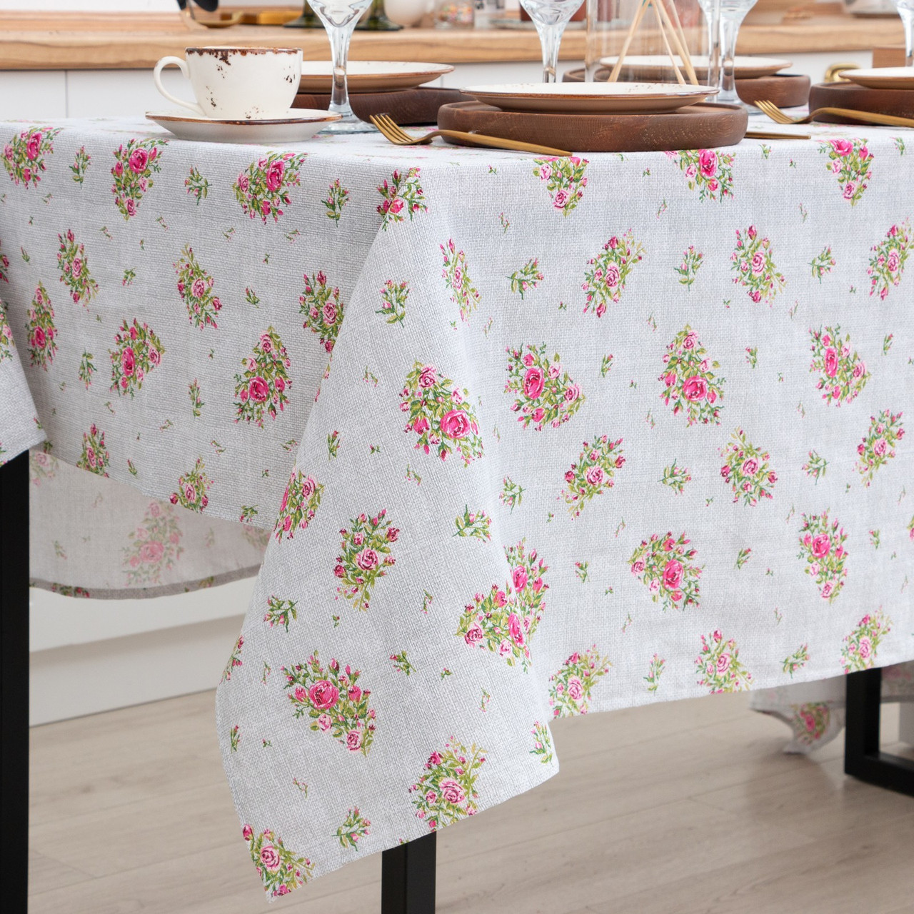 Скатерть Доляна Roses on Linen (9149322)