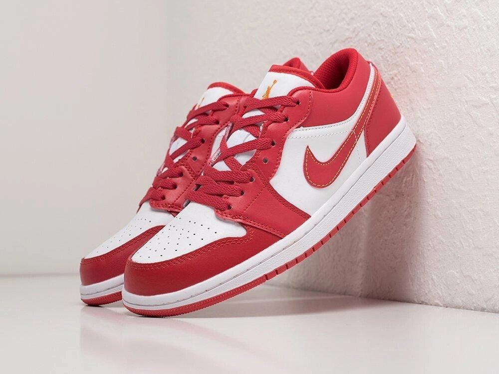 Кроссовки Nike Air Jordan 1 Low 40/Красный - фото 1 - id-p115845083