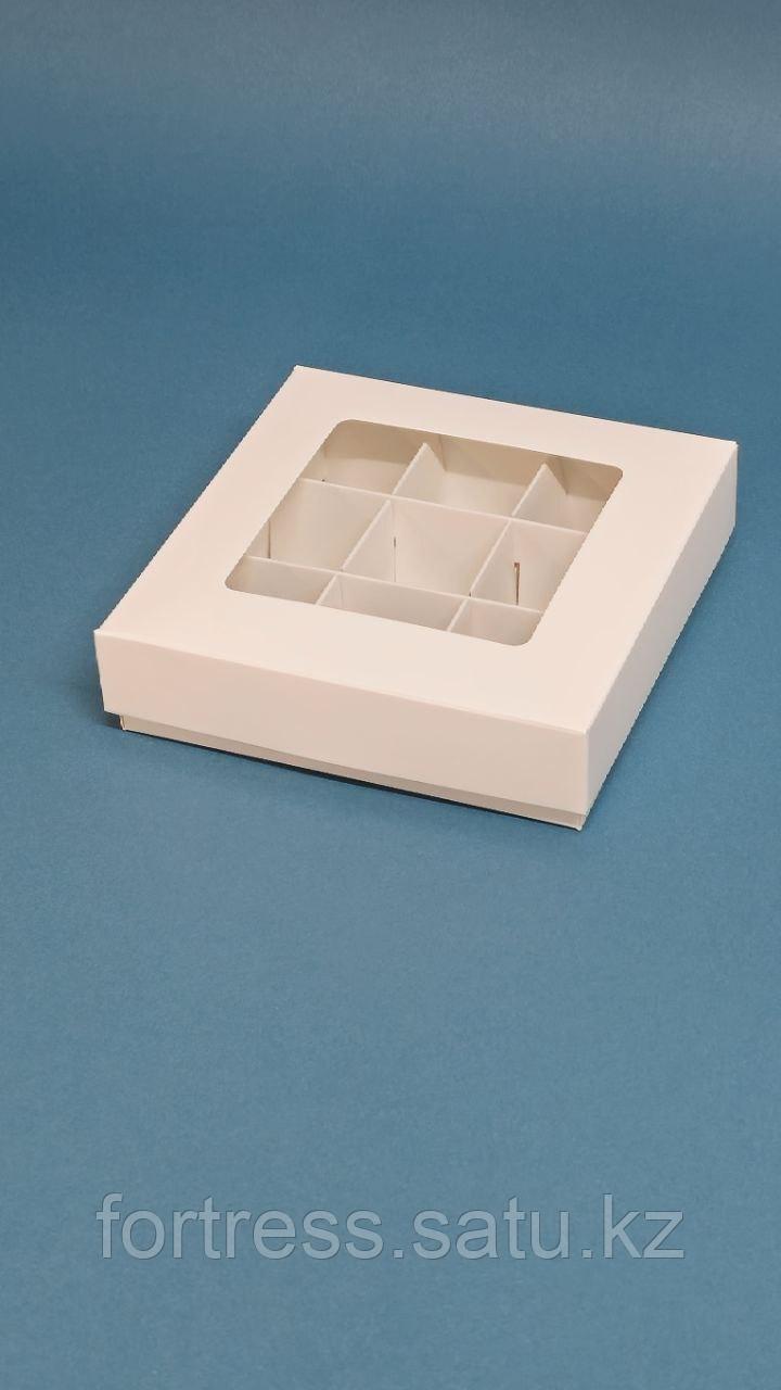 Коробка крышка+дно внешний размер 14,5*14,5*3,5см с ячейками 9шт белая( 13*13*3,5)внутренний размер