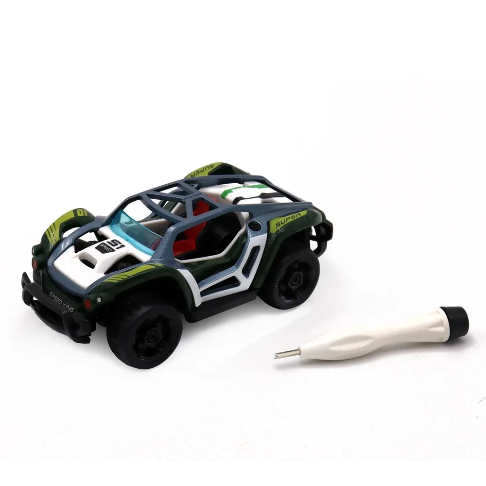 Машинка металлическая зеленого цвета 13 см Funky Toys