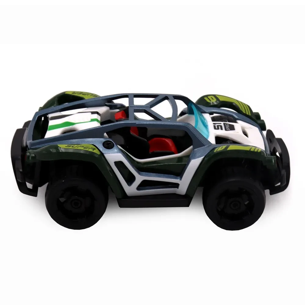 Машинка металлическая зеленого цвета 13 см Funky Toys