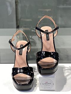 Пенисадағы пирсингтер мен шарлар