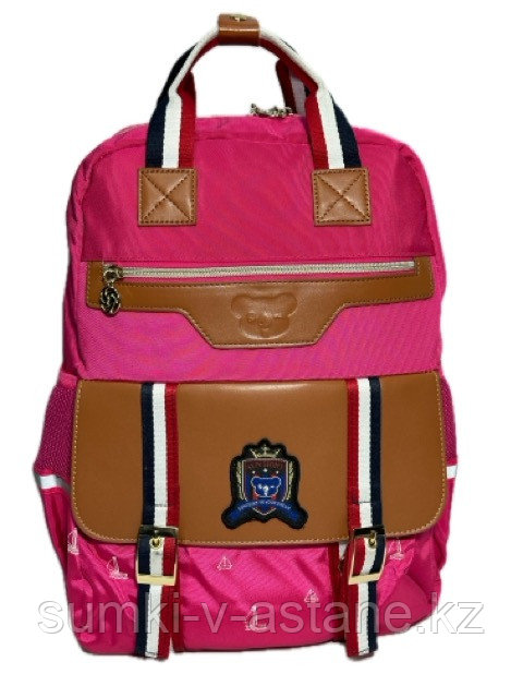 Школьный рюкзак "Panda" для девочек в средние классы. Высота 39 см, ширина 30 см, глубина 13 см.