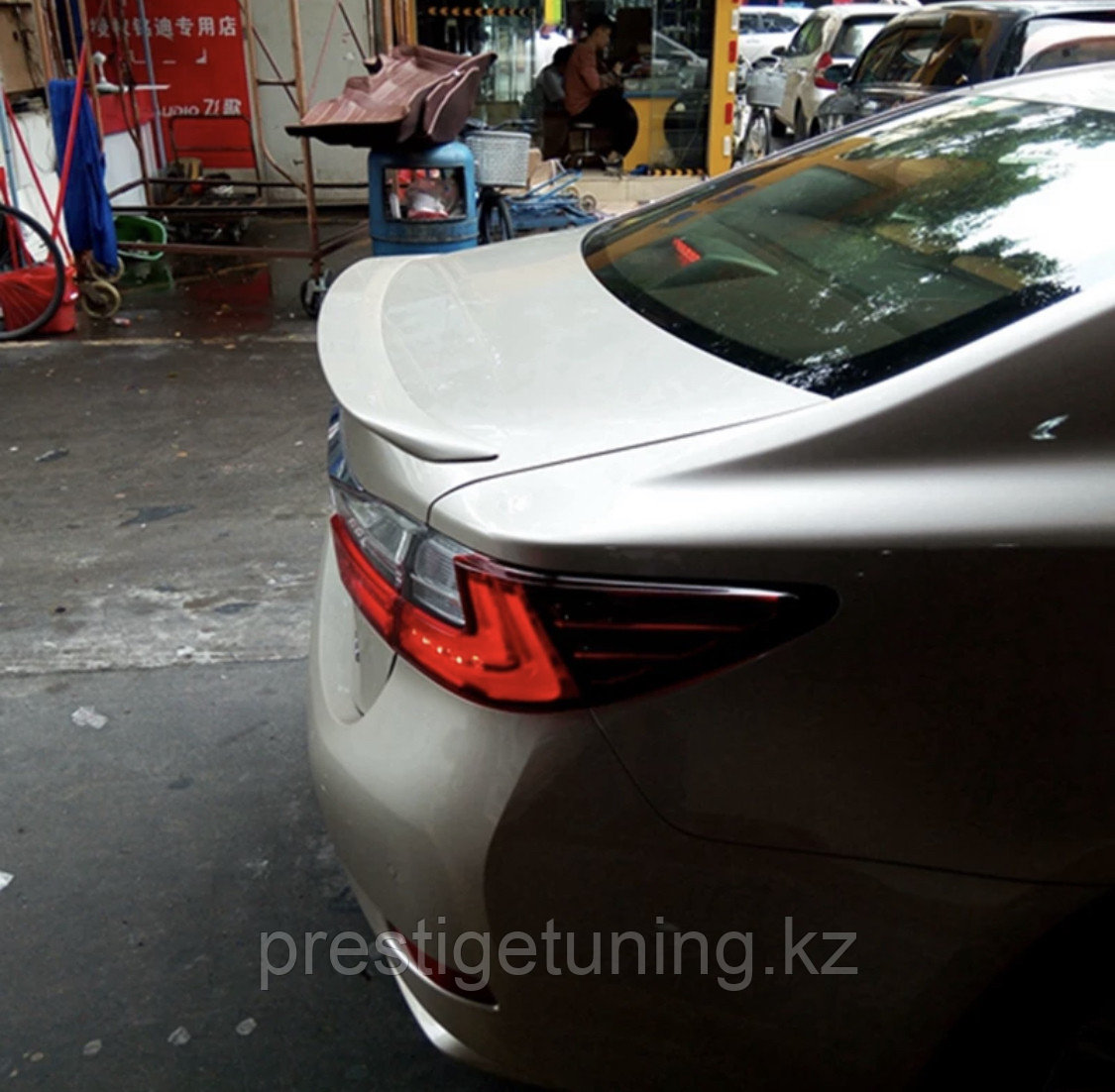 Спойлер на багажник на Lexus ES 2012-17 (под покраску) - фото 8 - id-p116369695