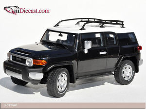 1/18 Auto Art Коллекционная модель FJ cruiser (черный), фото 1