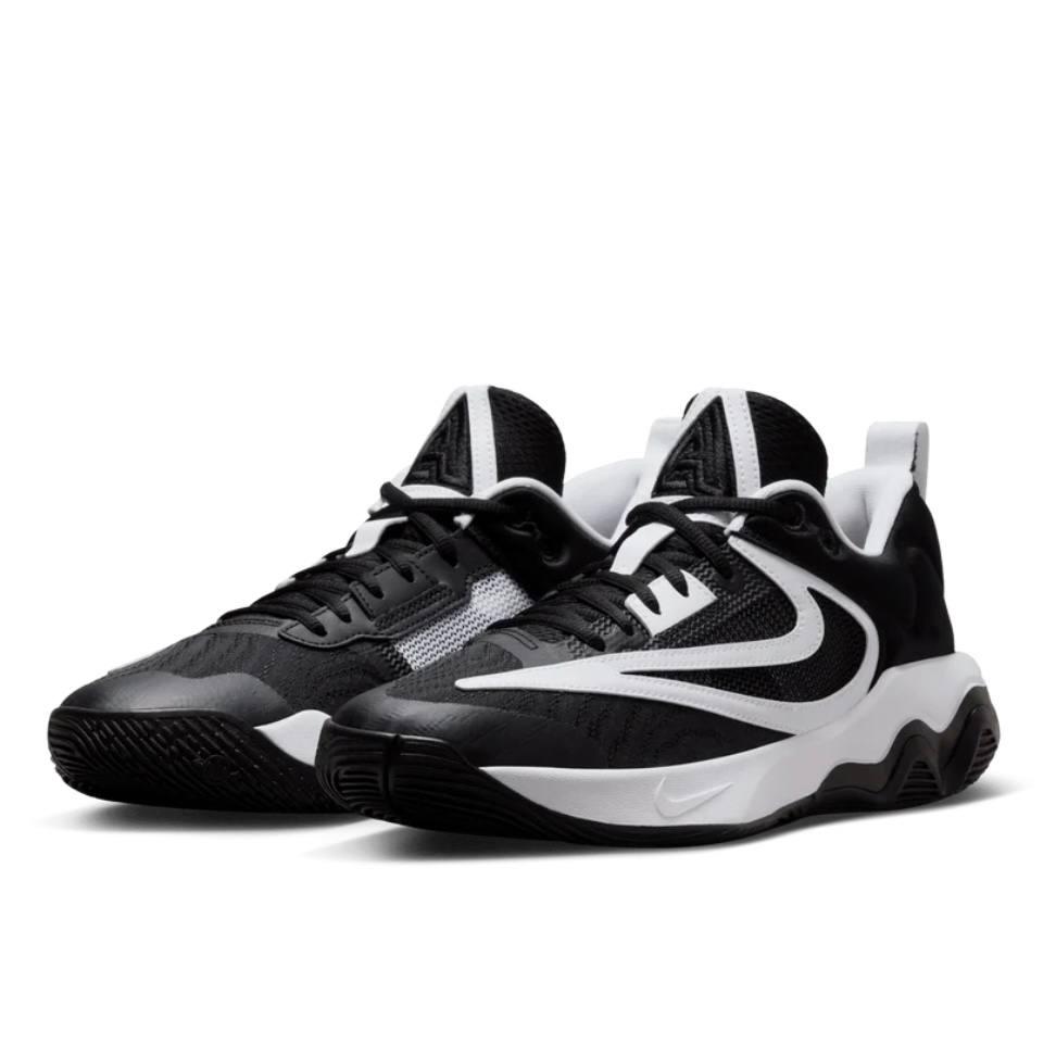 Баскетбольные кроссовки Giannis Immortality 3