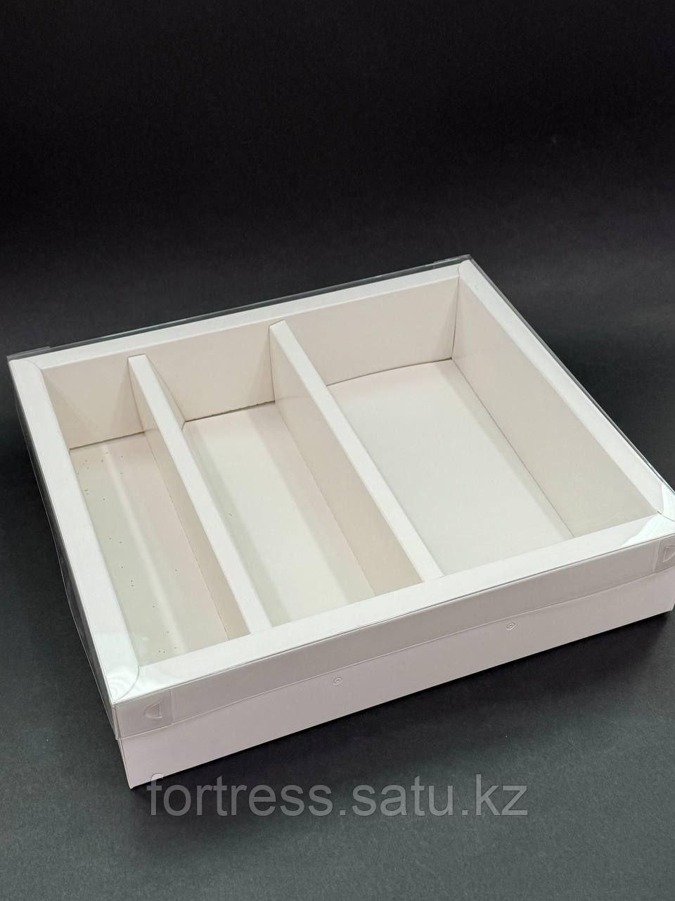 Коробка с прозрачной крышкой, белая 3 деления 29,5*25,5*6,5 (26,5*22,5*6,5)